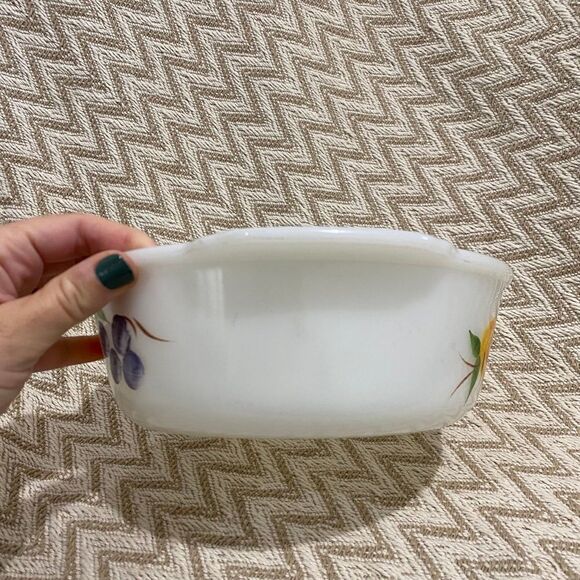 Anchor Hocking Fire King Gay Fad Fruits 2 QT Casserole Dish - Picture 4 of 9